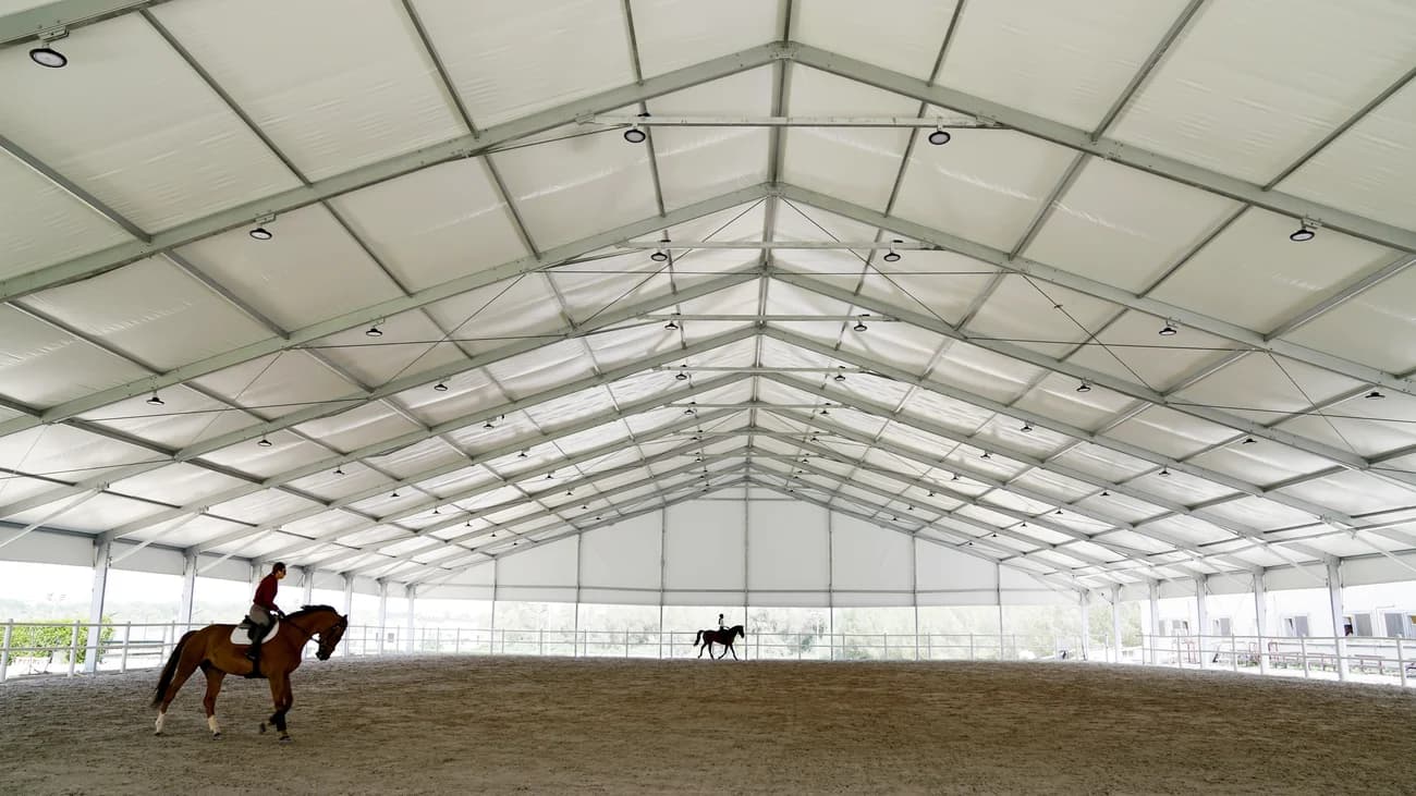 Curve Tent